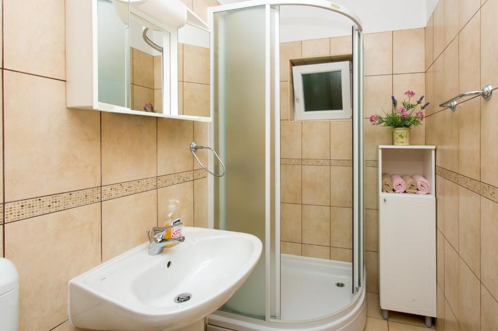 Drače Apartments Stipo מראה חיצוני תמונה